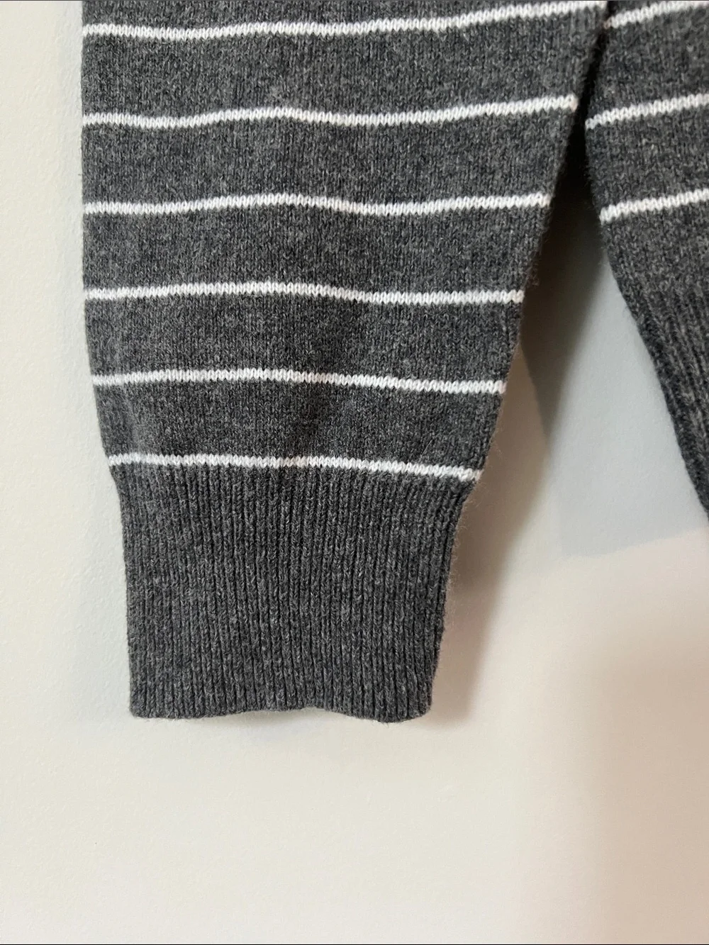 J. Crew Men’s Cotton/Cashmere Sweater. Medium, Like New. Gray w/ white pinstripe